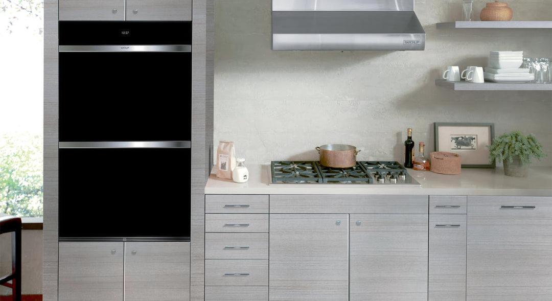 Wolf Pro Low-Profile Wall Hood