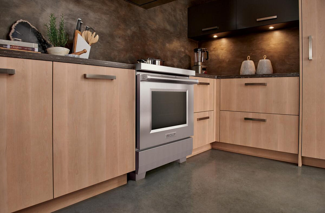 Wolf Transitional Induction Range