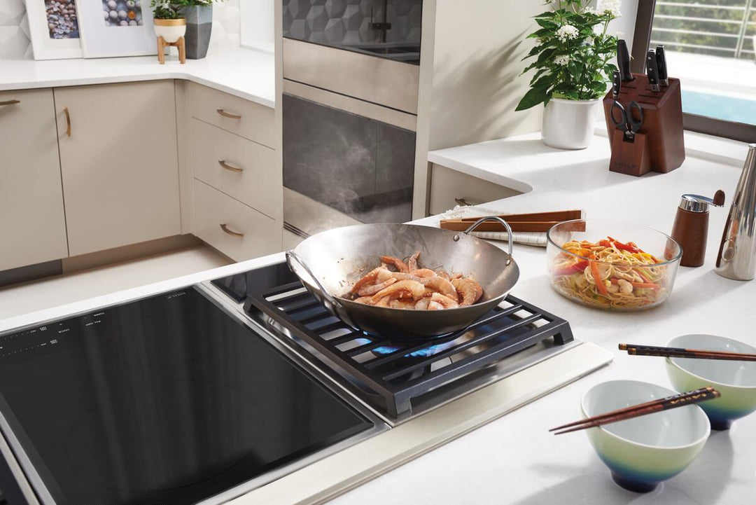 Wolf 15" Multifunction Transitional Framed Cooktop