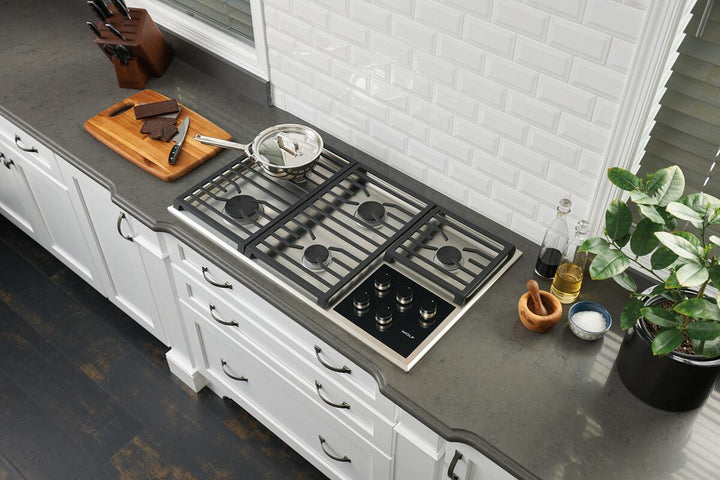 Wolf Transitional Gas Cooktop