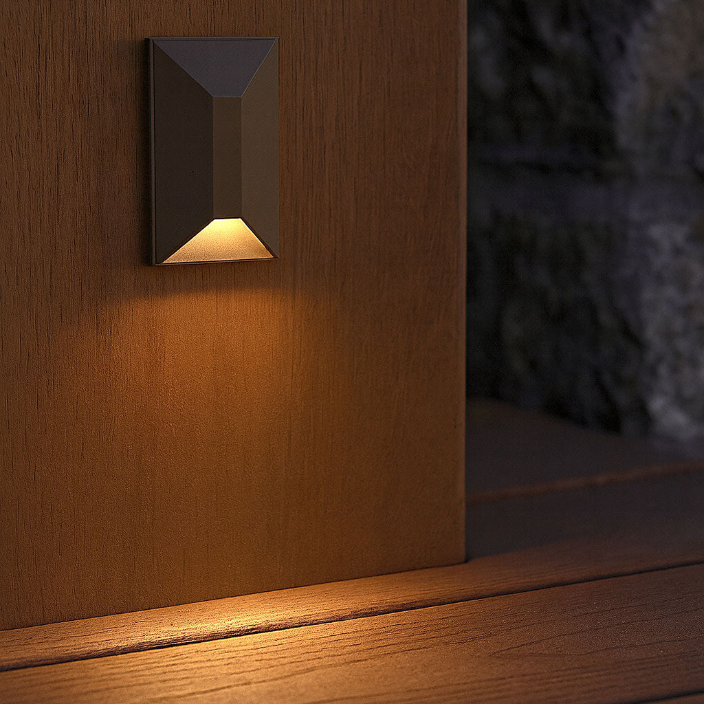 Hinkley Nuvi 12V Square Wall Light (view 4)