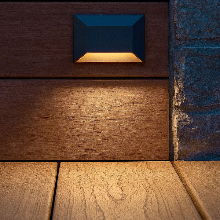 Hinkley Nuvi 12V Square Wall Light (view 2)