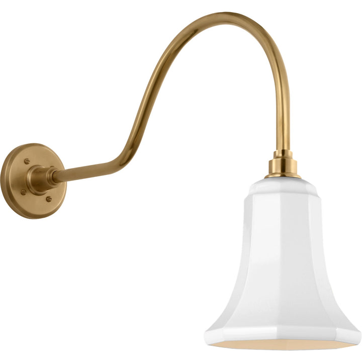 Visual Comfort Signature Academy Outdoor Flynn Savannah Shade Wall Light in Hand-Rubbed Antique Brass / White