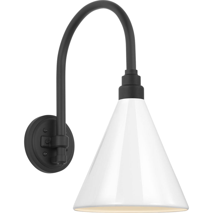 Visual Comfort Signature Academy Outdoor Arched 16in Mack Savannah Conical Wall Light in Matte Black (view 4)