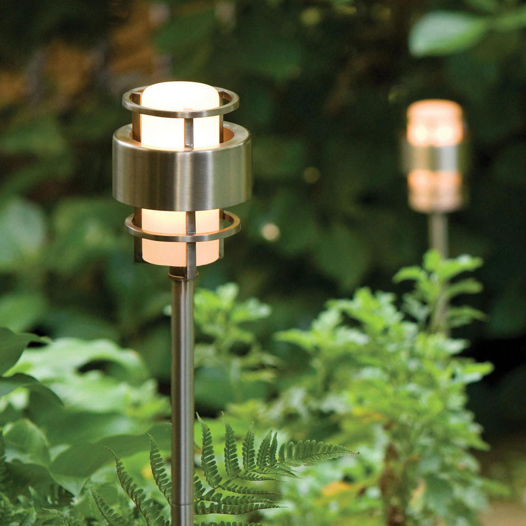 Hinkley Saturn 12V Path Light (view 4)