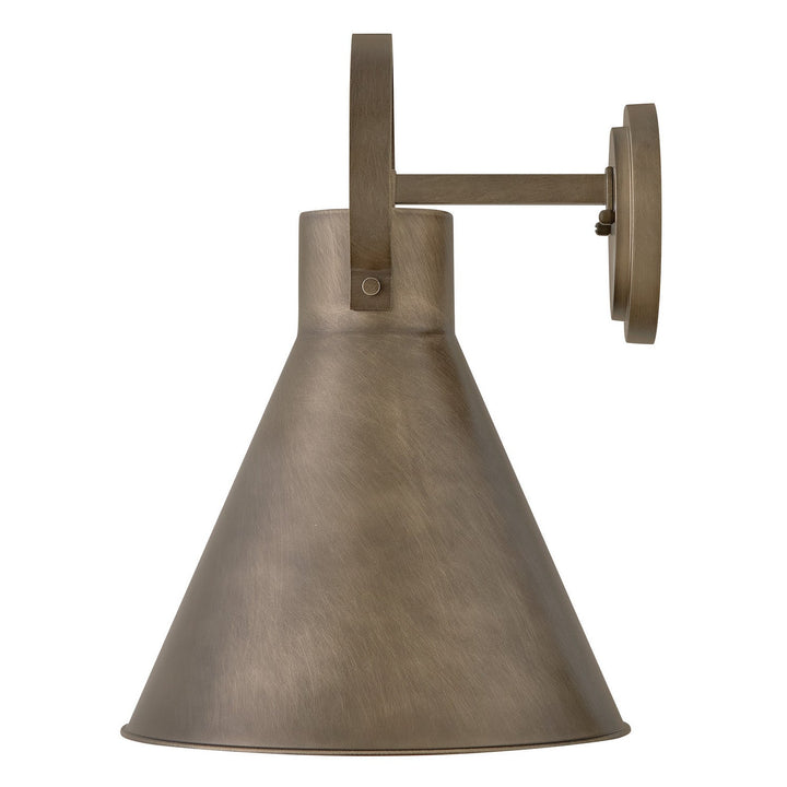 Hinkley Winnie Outdoor Wall Sconce (view 14)