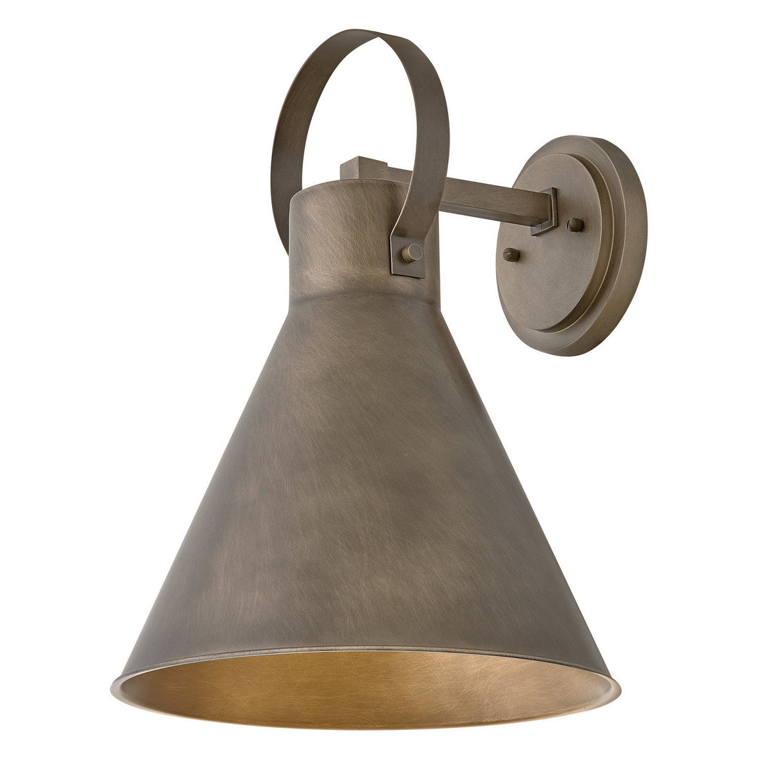 Hinkley Winnie Outdoor Wall Sconce (view 16)