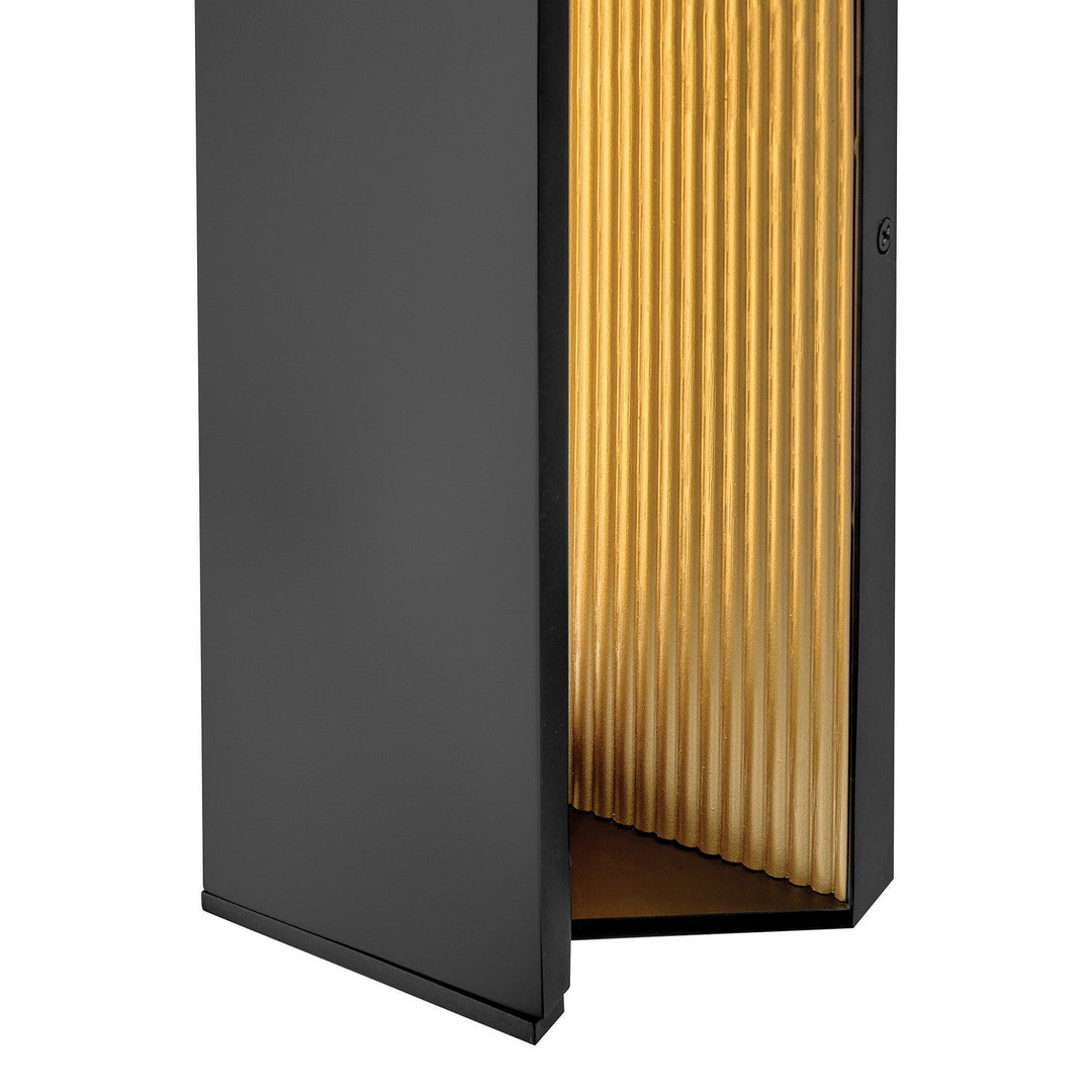 Hinkley Strata Outdoor Wall Light (view 12)