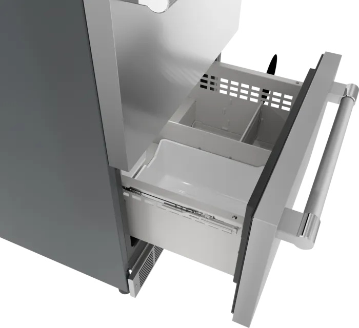 Thermador Under Counter Refrigerator Freezer 24"