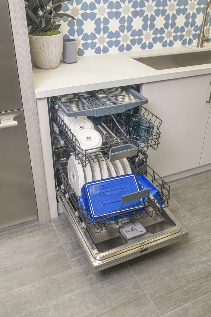 Thermador Emerald 24" Dishwasher