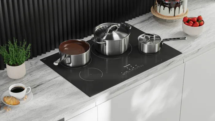 Thermador 30" Heritage Induction Cooktop Black Frameless