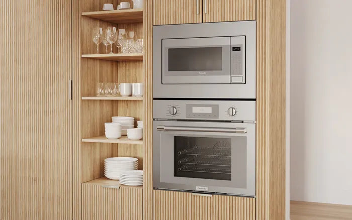 Thermador Masterpiece 24" Microwave SS Side Swing Door