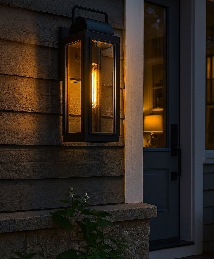 Hinkley Sag Harbor 120V Outdoor Wall Sconce
