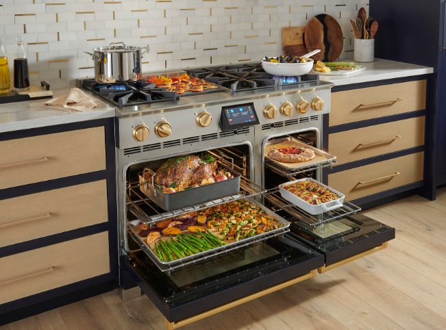 BlueStar Dual Fuel Range All Burners