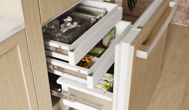 Bosch 30" Benchmark Built-In 2-Door Bottom Mount FridgeFreezer Combination