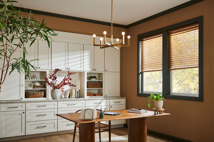 Hinkley Ezra Chandelier (view 2)
