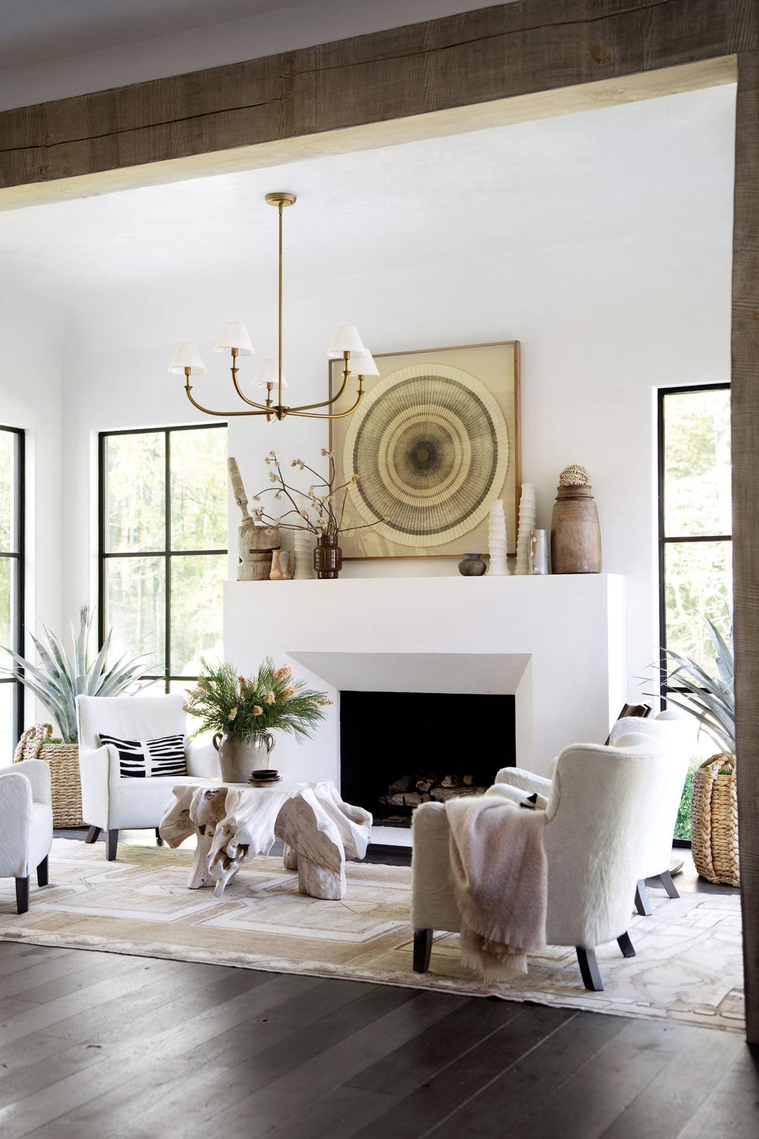 Hinkley Greta Chandelier (view 2)