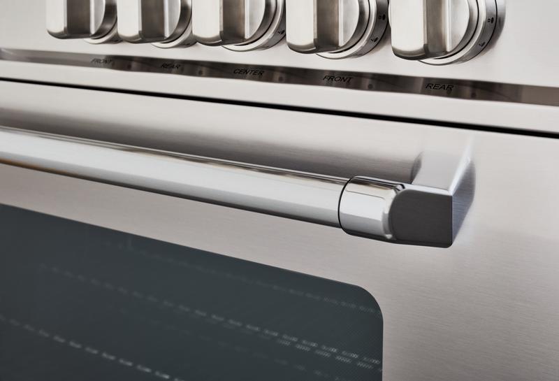 Bertazzoni 36" Master Series Range Electric Oven 5 Induction Heat Zones