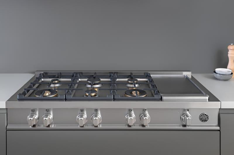 Bertazzoni Master Series Gas Rangetop 6 Brass Burners Plus Griddle 48"