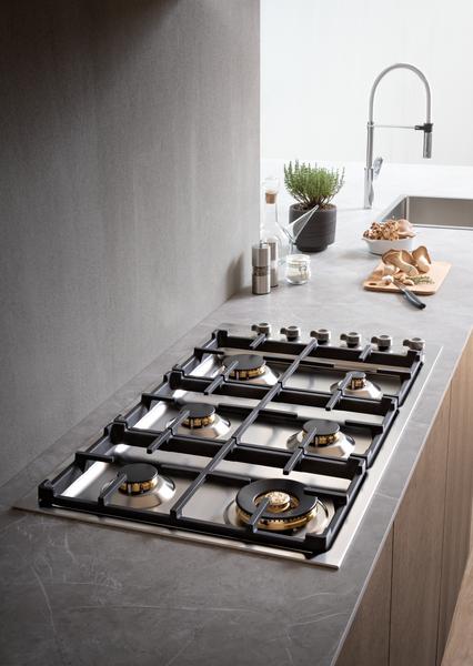 Bertazzoni Professional Series Drop-In Gas Cooktop 6 Brass Burners 36"