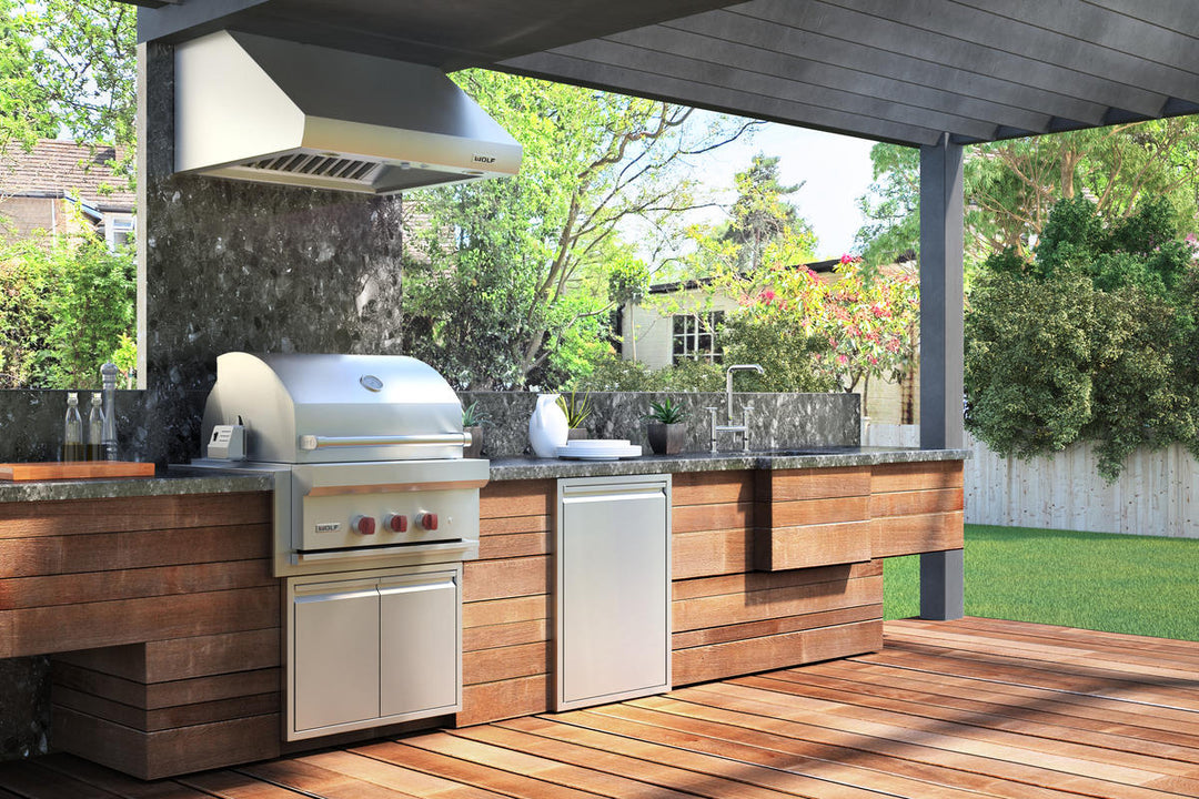 Wolf Outdoor Pro Wall Hood