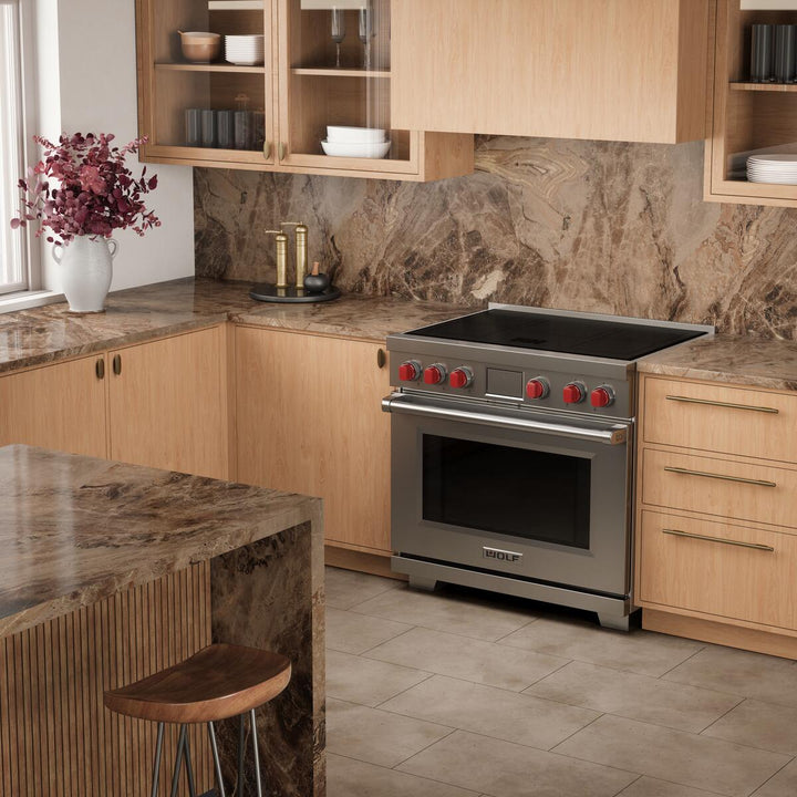 Wolf 36" Professional Induction Range - 5 Zones