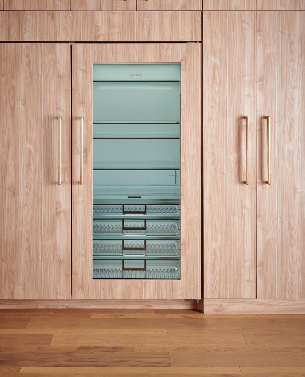 Sub-Zero Refrigerator, 36" Built-in Refrigerator Glass Door Overlay Tubular Handle