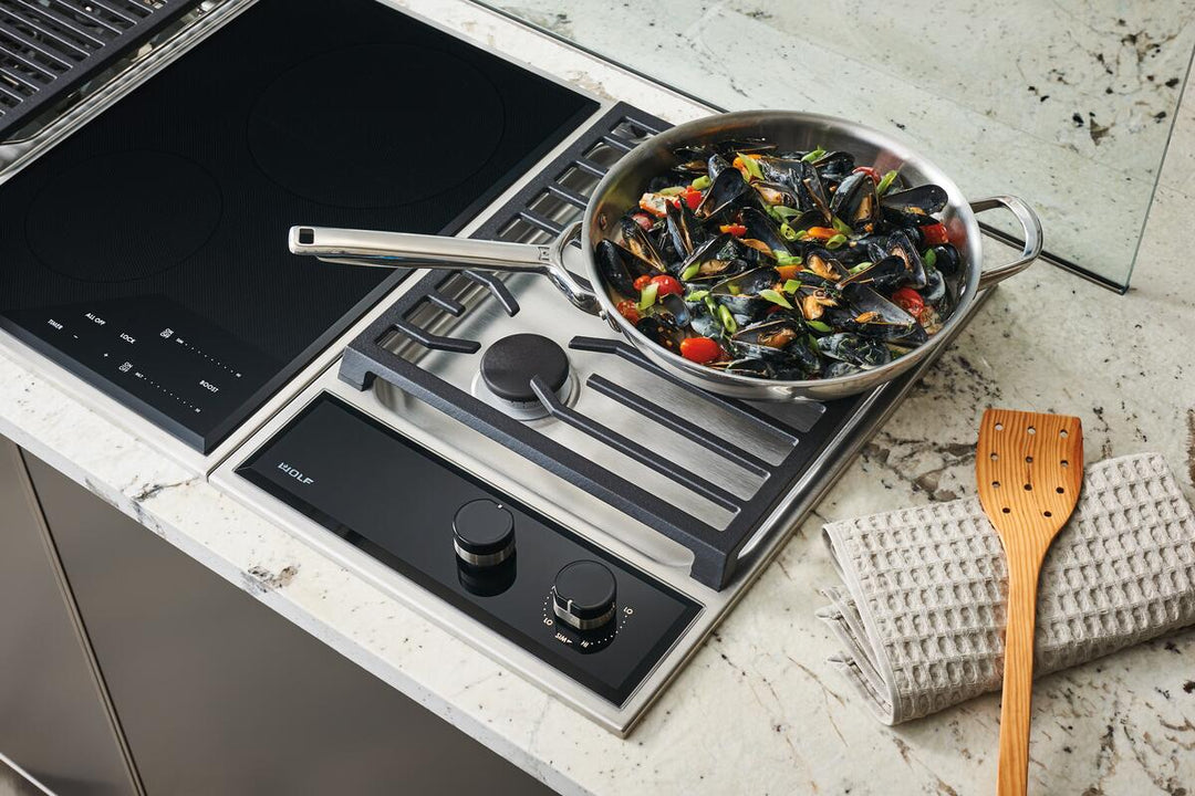 Wolf Transitional Framed Gas Cooktop