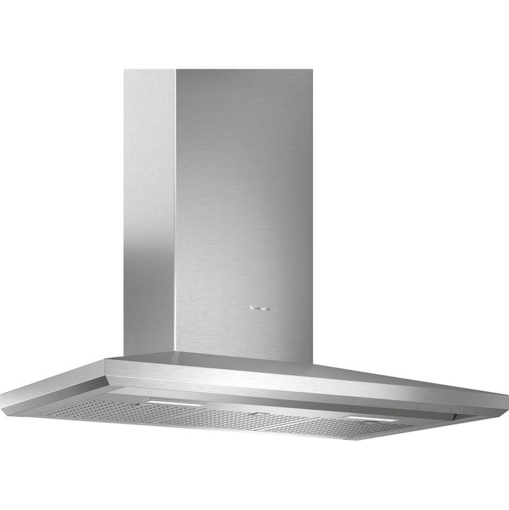 Thermador Masterpiece Pyramid Chimney Wall Hood