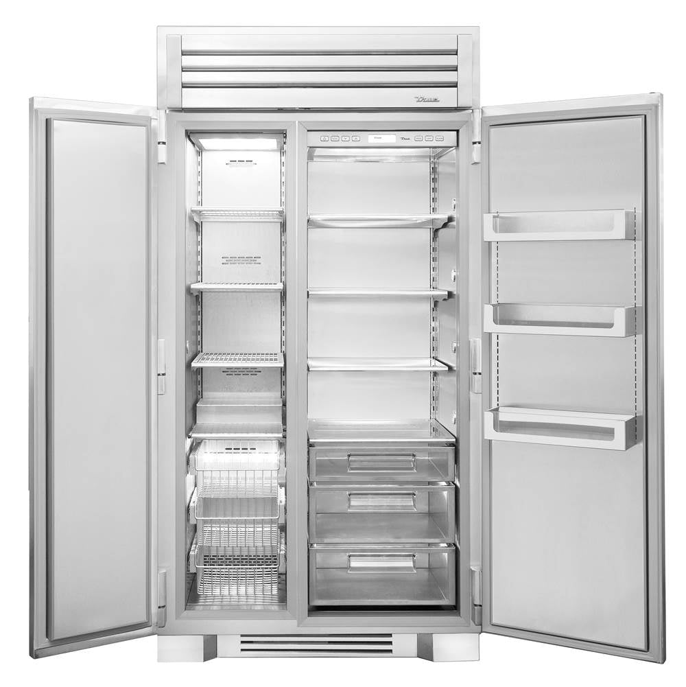 True Residential Side By Side Refrigerator/Freezer Integrated Ice
