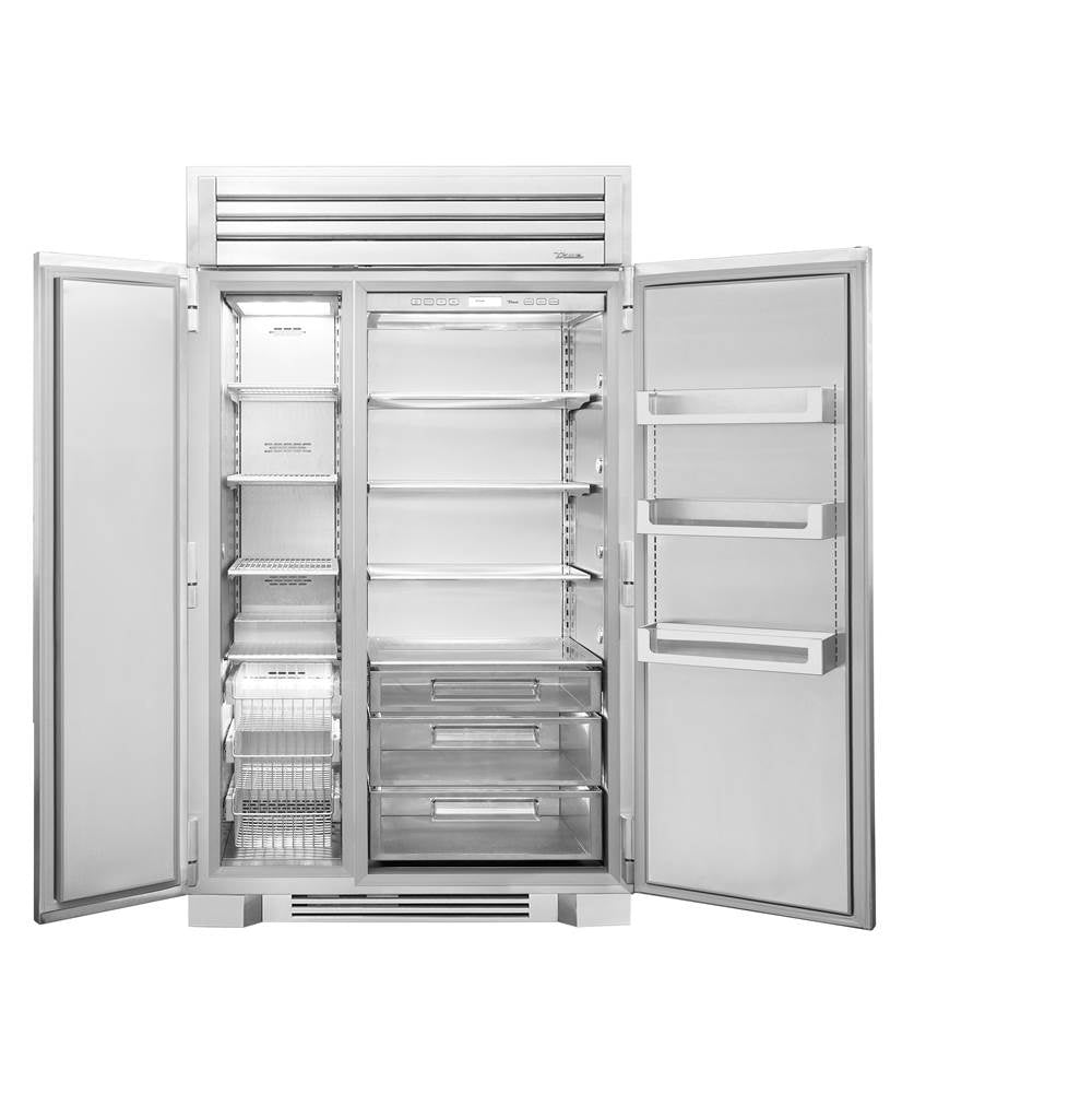 True Residential Side By Side Refrigerator/Freezer Integrated Ice
