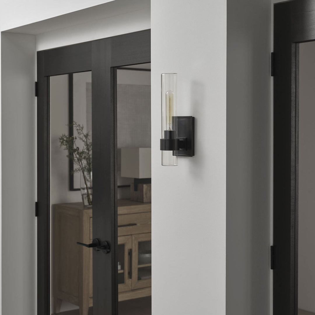 Visual Comfort Signature Presidio Outdoor Wall Sconce (view 2)