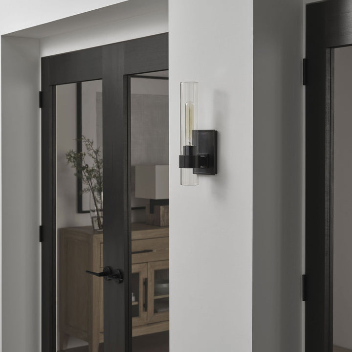 Visual Comfort Signature Presidio Outdoor Wall Sconce (view 2)