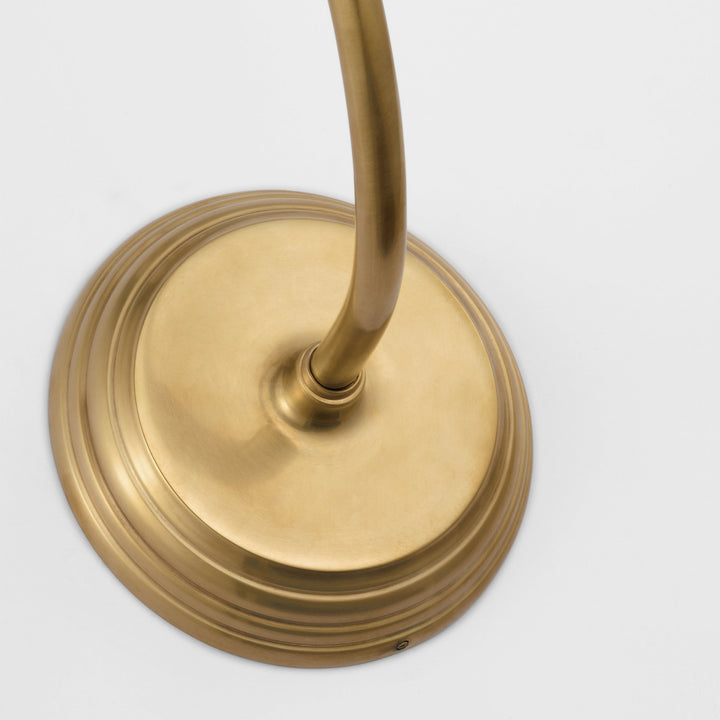 Visual Comfort Signature Wyatt Wall Sconce (view 3)