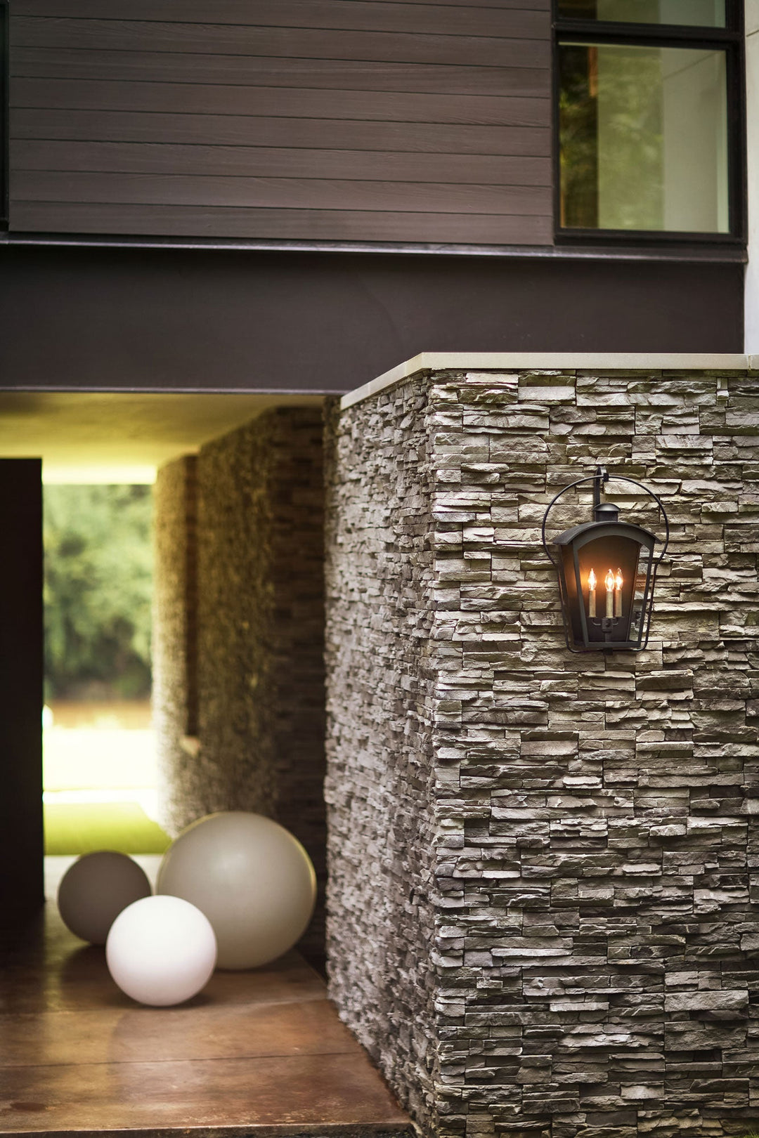 Hinkley Yale Outdoor Wall Sconce (view 3)