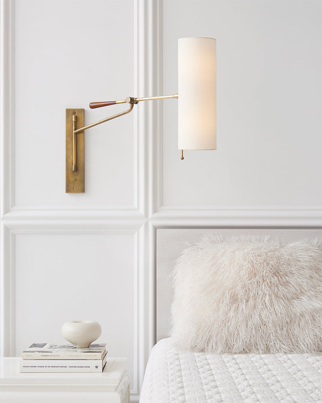 Visual Comfort Signature Frankfort Plug-in / Hardwired Articulating Wall Light (view 2)