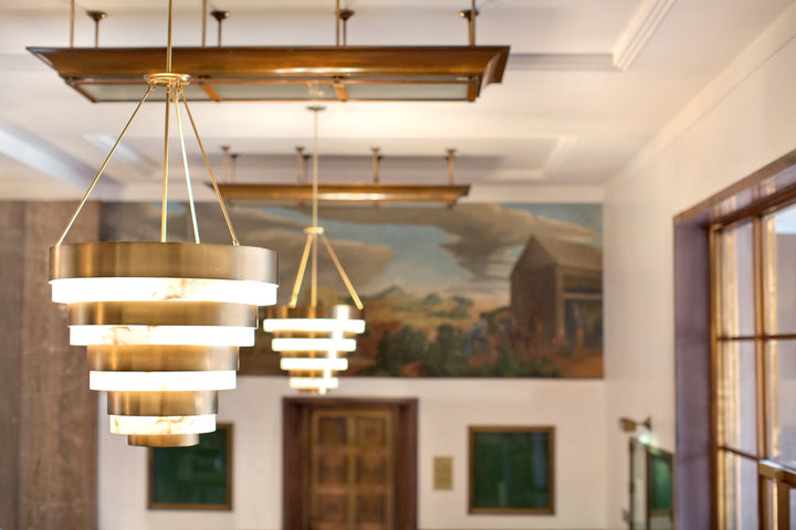 Hinkley Echelon Chandelier (view 3)