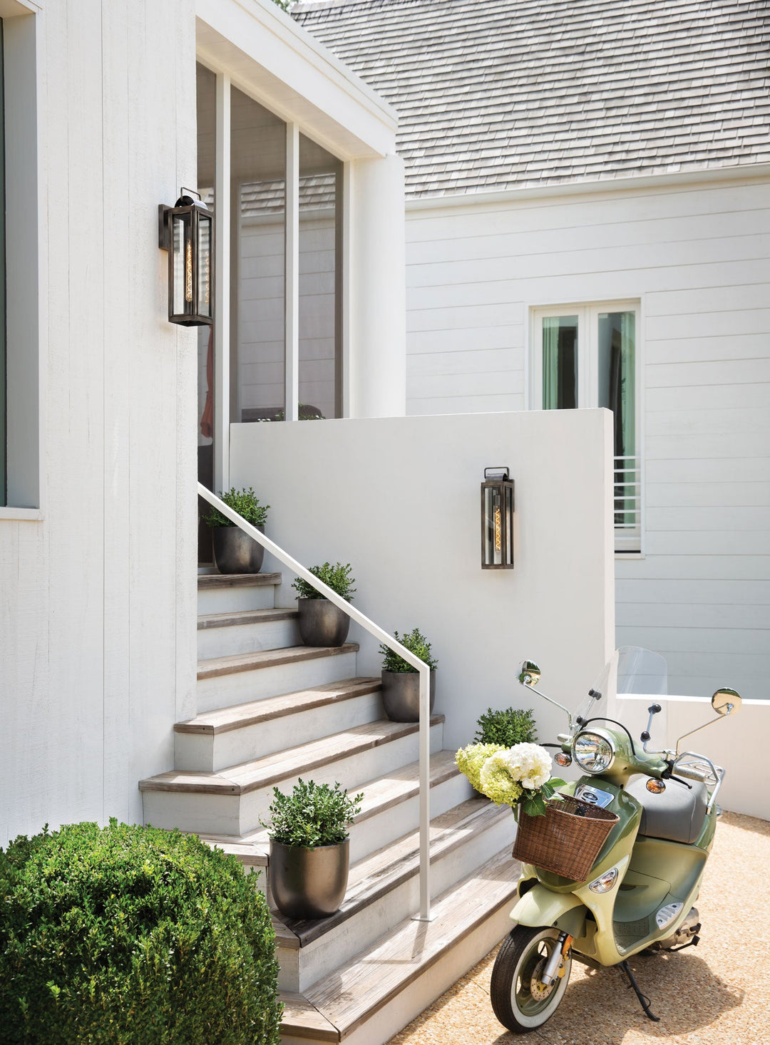Hinkley Sag Harbor 120V Outdoor Wall Sconce (view 4)