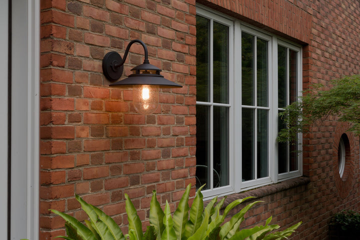 Hinkley Atwell Outdoor Wall Light (view 2)