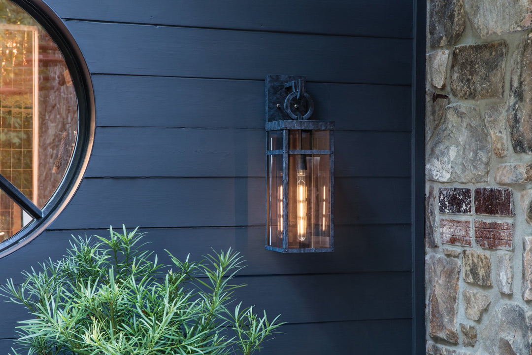 Hinkley Porter Outdoor Wall Lantern (view 2)