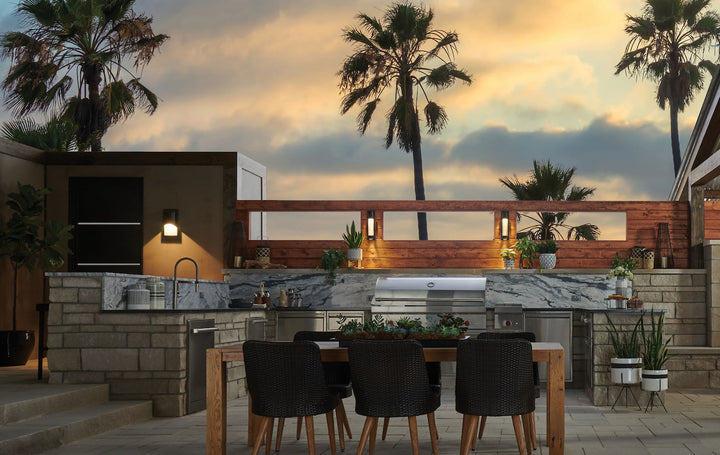 Hinkley Cascade Outdoor Wall Sconce (view 5)