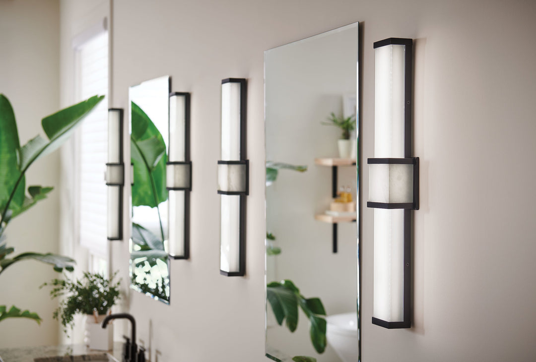 Hinkley Pietra Bathroom Vanity Light (view 3)
