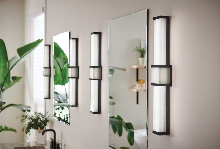 Hinkley Pietra Bathroom Vanity Light (view 3)