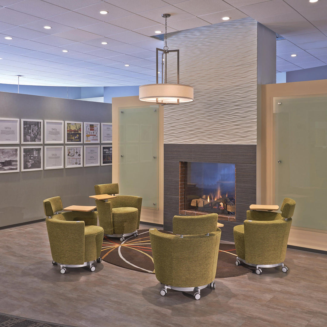 Hinkley Hampton Chandelier (view 7)
