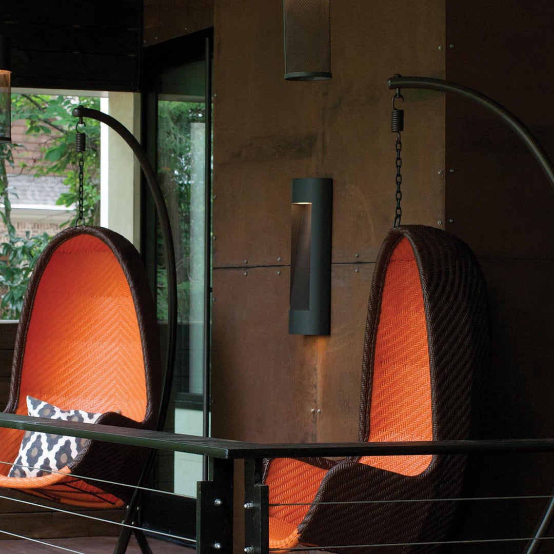 Hinkley Luna LED Rounded Outdoor Wall Light (view 3)