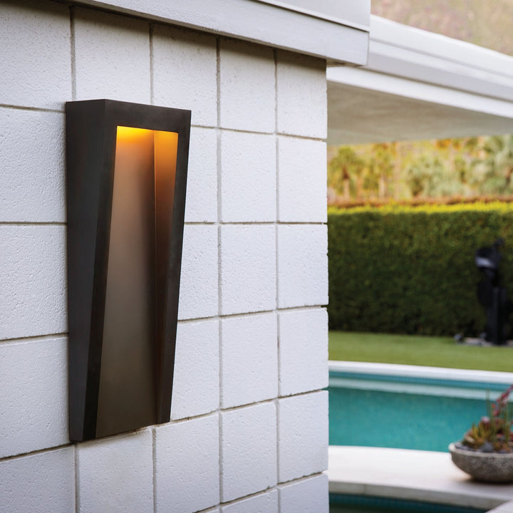 Hinkley Taper Outdoor Wall Sconce (view 3)