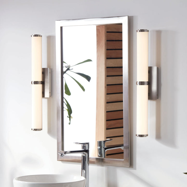 Hinkley Simi Bathroom Vanity Light