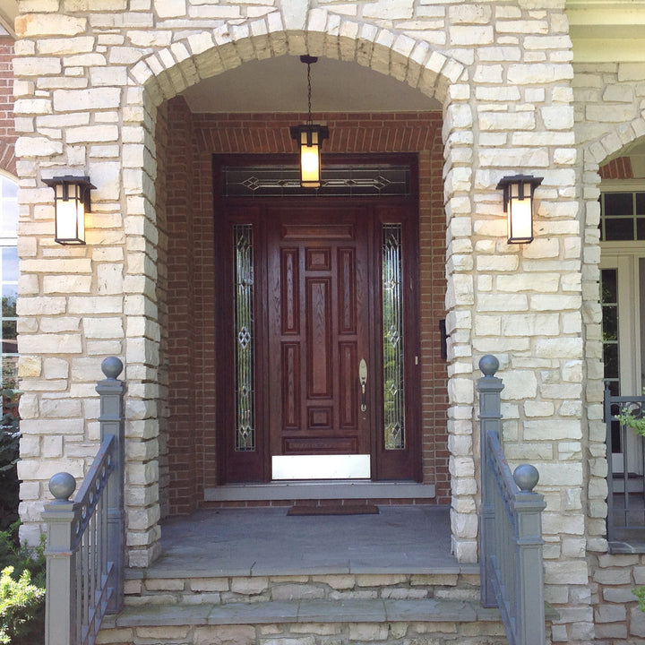 Hinkley Manhattan 120V Outdoor Wall Light