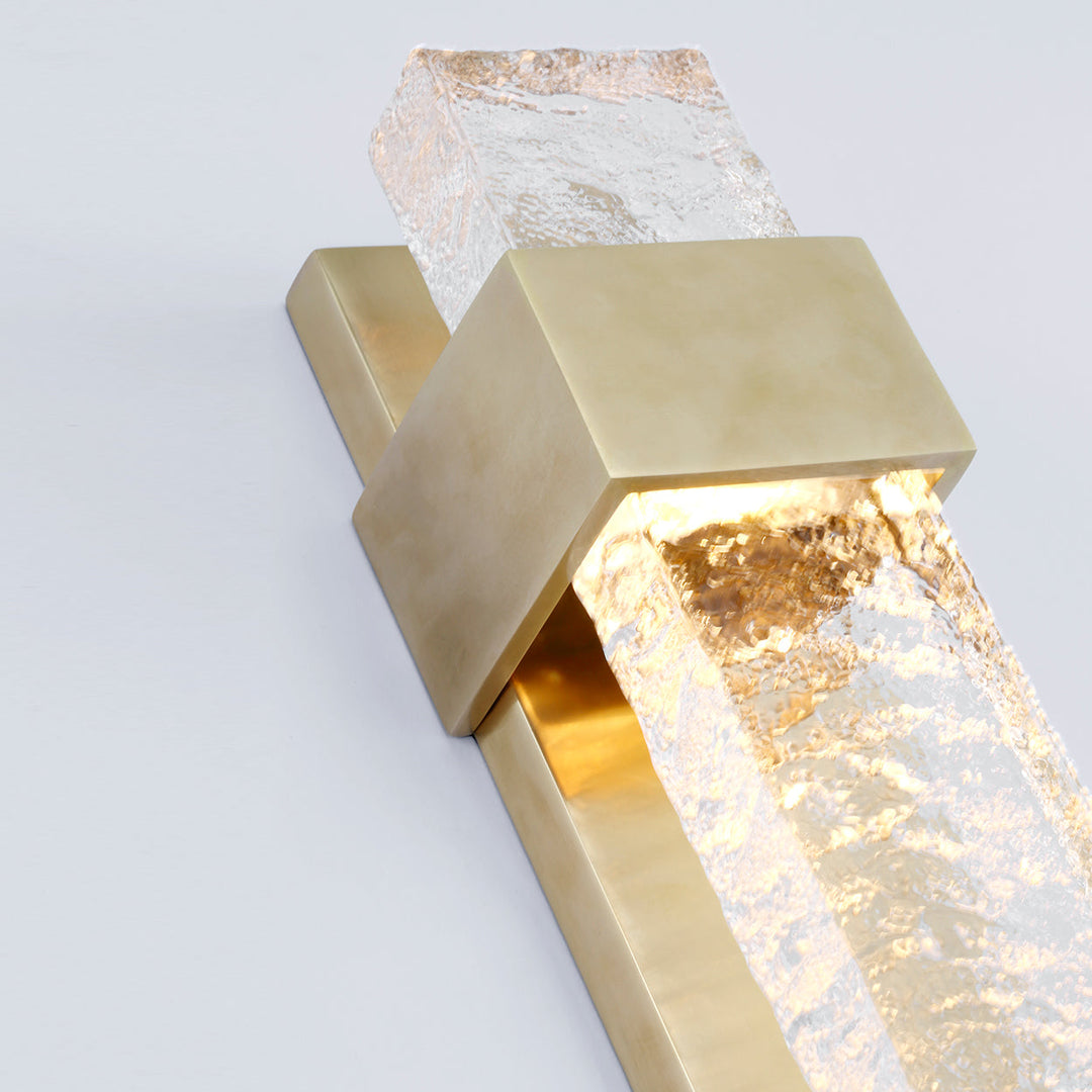 Visual Comfort Signature Brock Wall Sconce (view 2)