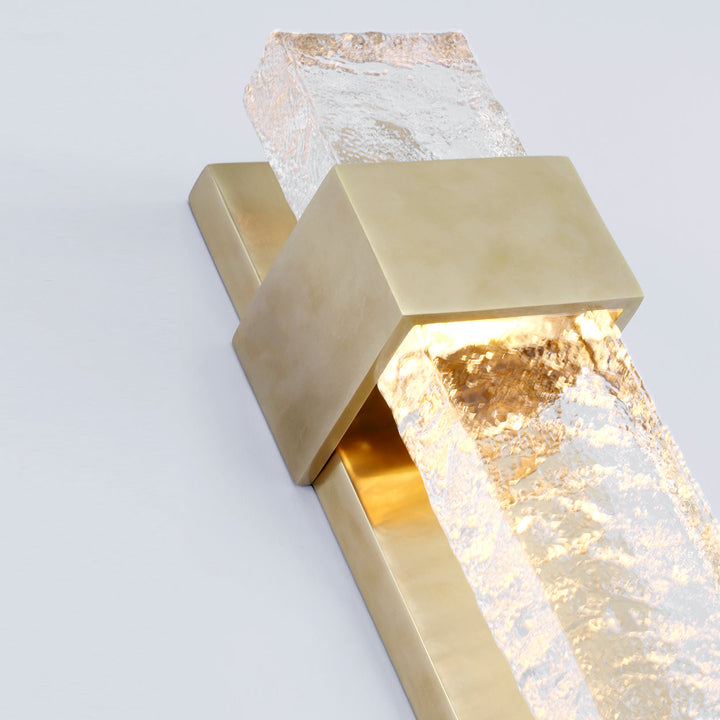Visual Comfort Signature Brock Wall Sconce (view 2)